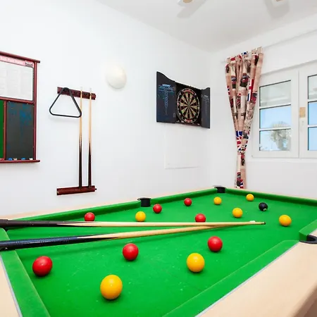 Modern Mojones 3 Bedrooms Private Heated Pool Marcus Puerto Del Carmen Villa Puerto del Carmen (Lanzarote)