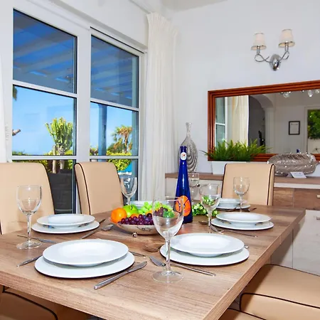 Villa Modern Mojones 3 Bedrooms Private Heated Pool Marcus Puerto del Carmen (Lanzarote)