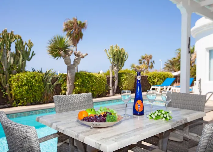 Modern Mojones 3 Bedrooms Private Heated Pool Marcus Vila Puerto del Carmen (Lanzarote)